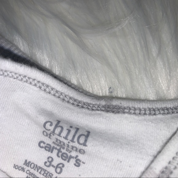 Long sleeve bodysuit bundle — 3-6 months - Picture 3 of 4